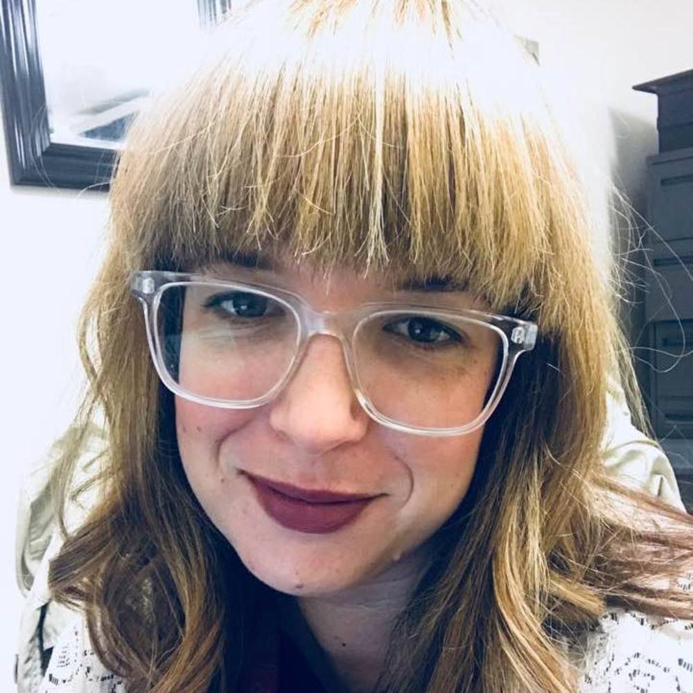 Meet your Posher, Eliza